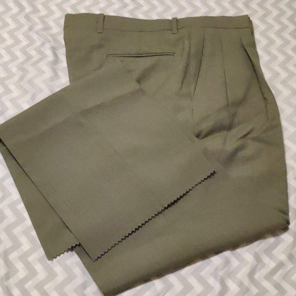 Custom Tailored Suit. - Picture 5 of 7